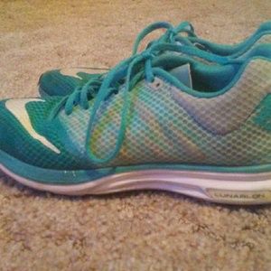 *LAST CHANCE* teal Nike Lunarlon running shoes